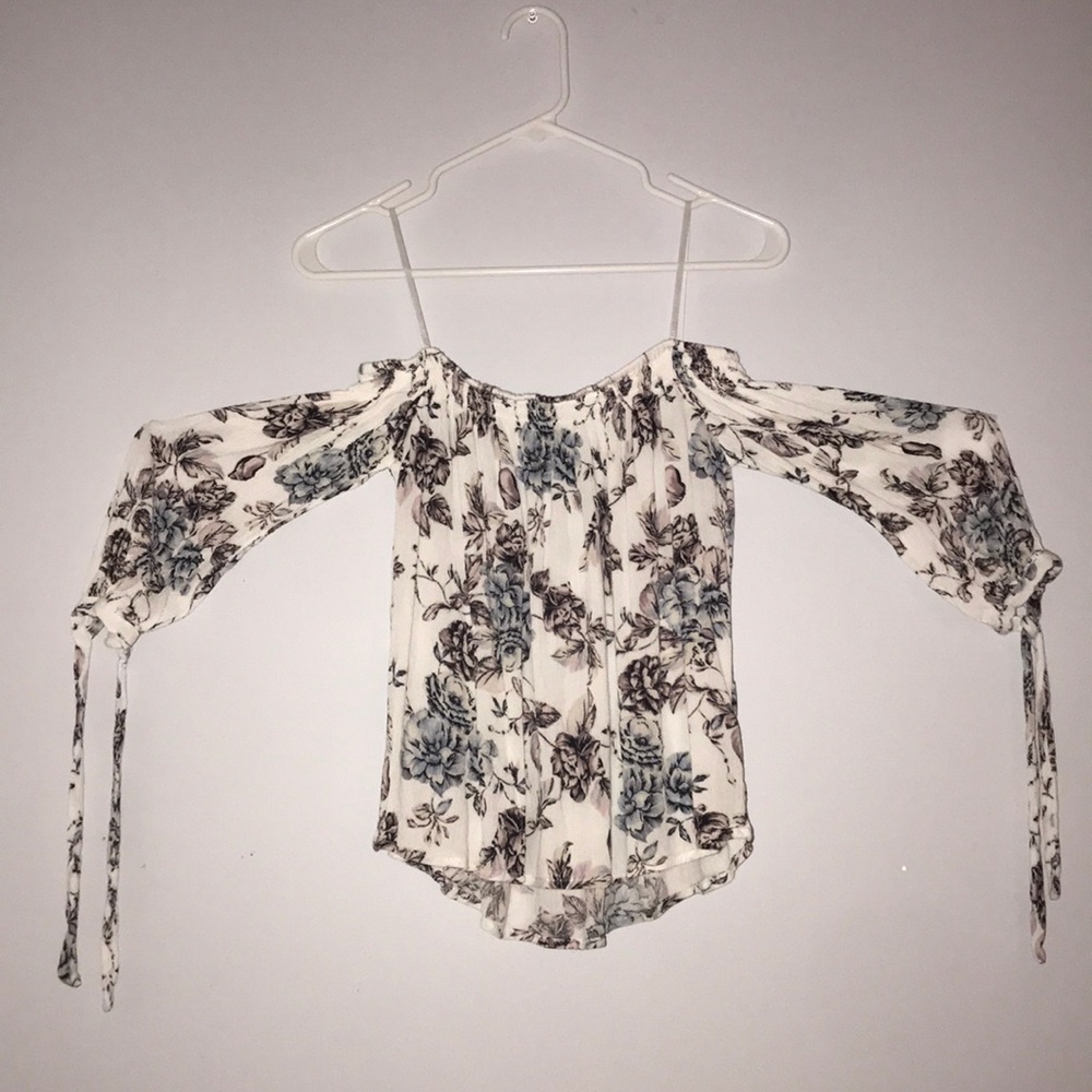 super cute flower//rose top!!